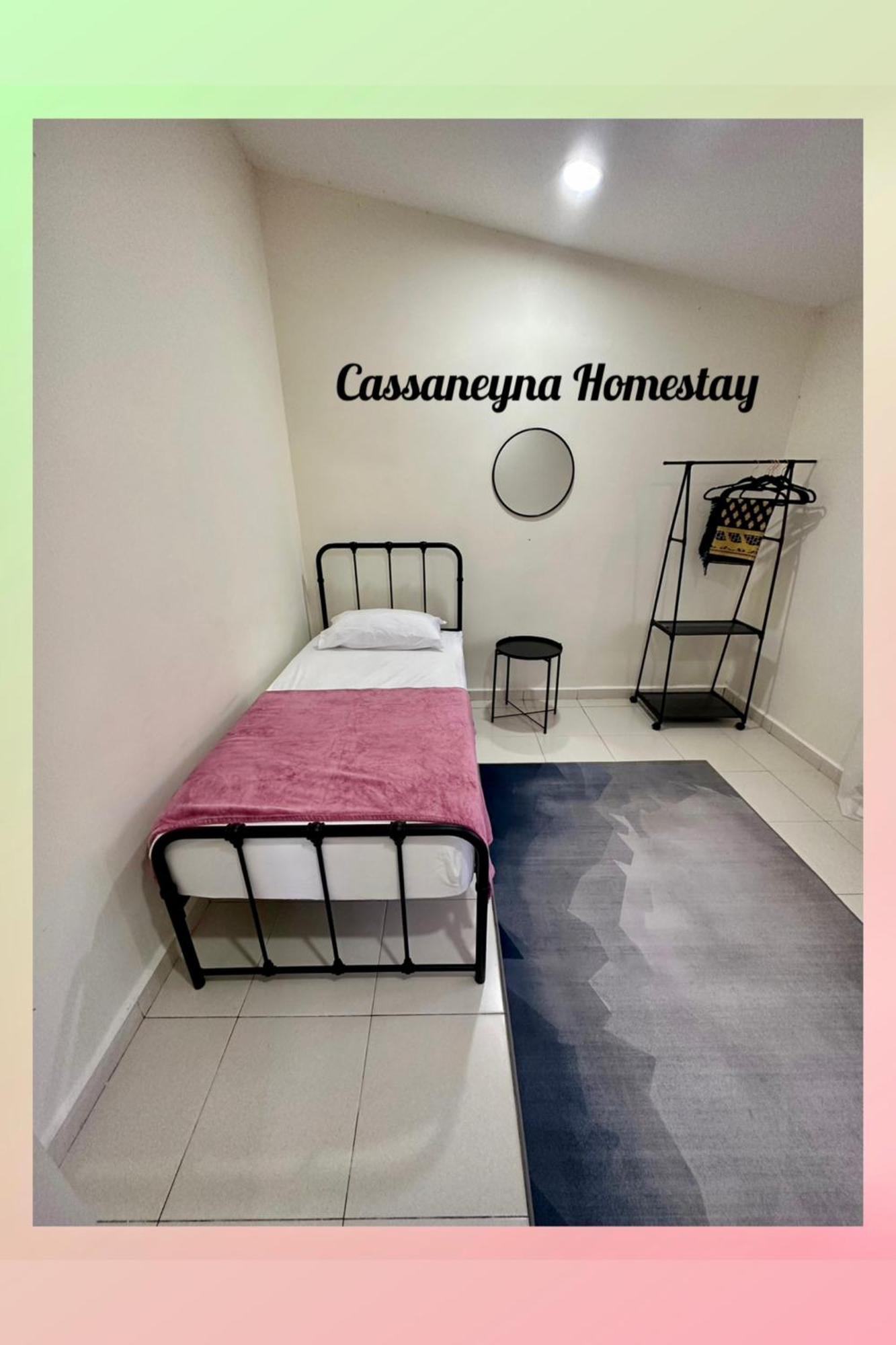 Cassaneyna Homestay クアンタン エクステリア 写真